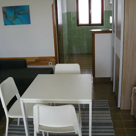 Twin Oaks Apartment